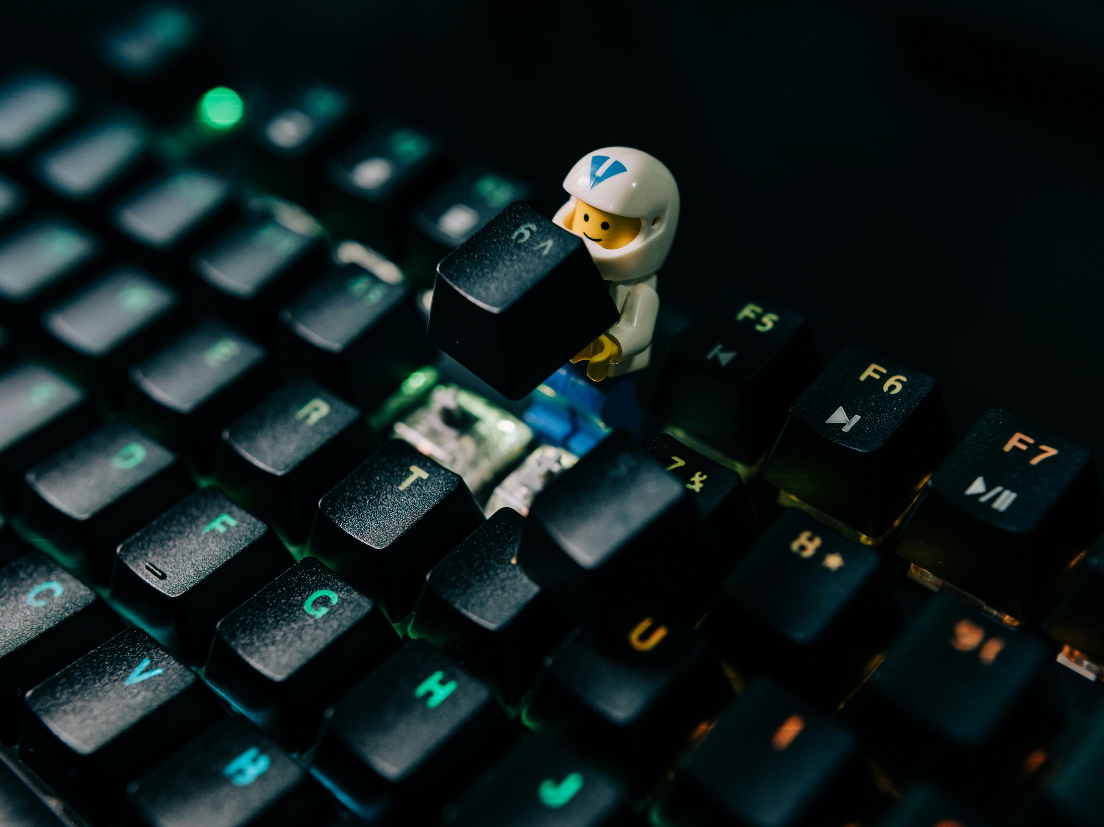 Google’s new AI agent rewrites code to automate vulnerability fixes